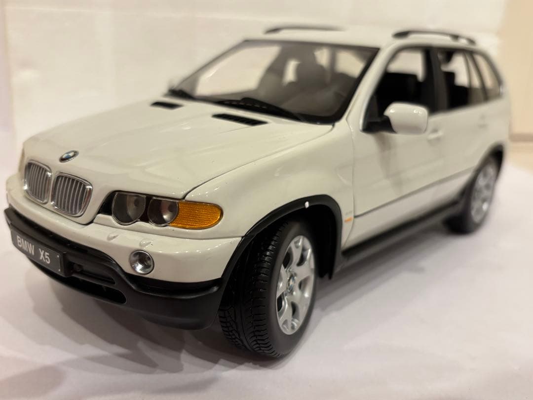 ギミックあり  X5 E53 ミニカー 京商 ディーラー別注 1/18