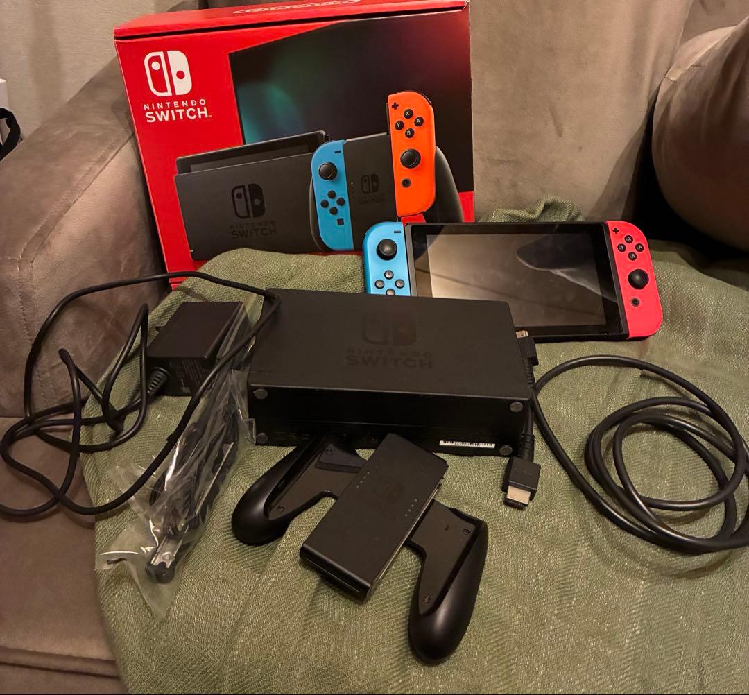 ニンテンドー　Switch 本体　箱付き