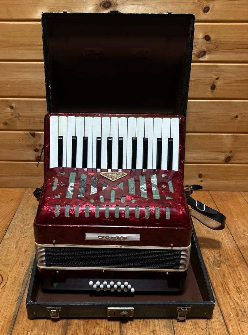 送料無料【美品】TOMBO アコーディオンNo.28(ハードケース付) 25鍵盤