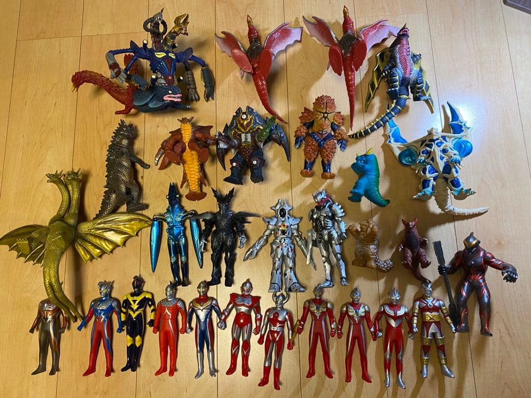 ウルトラマンシリーズ　怪獣　ソフビセット　29体
