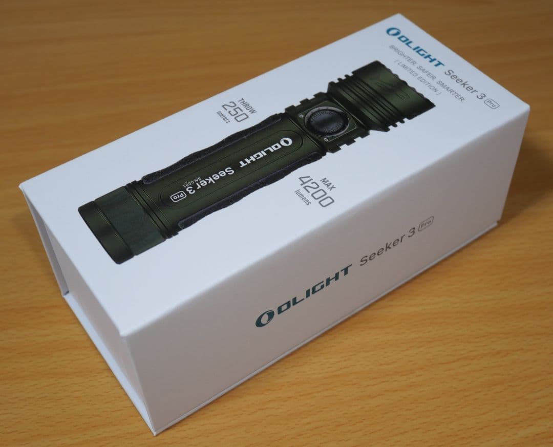 中古】OLIGHT 鮫 seeker 3 pro アーマーグリーン 限定品 - メルカリ