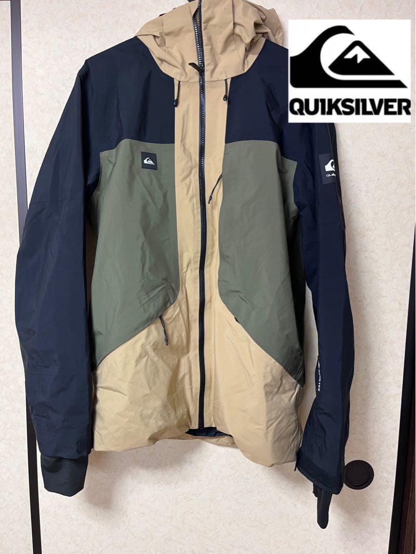 QUICKSILVER スノーウエア　Mサイズ ⚠️値下げ交渉 可⚠️