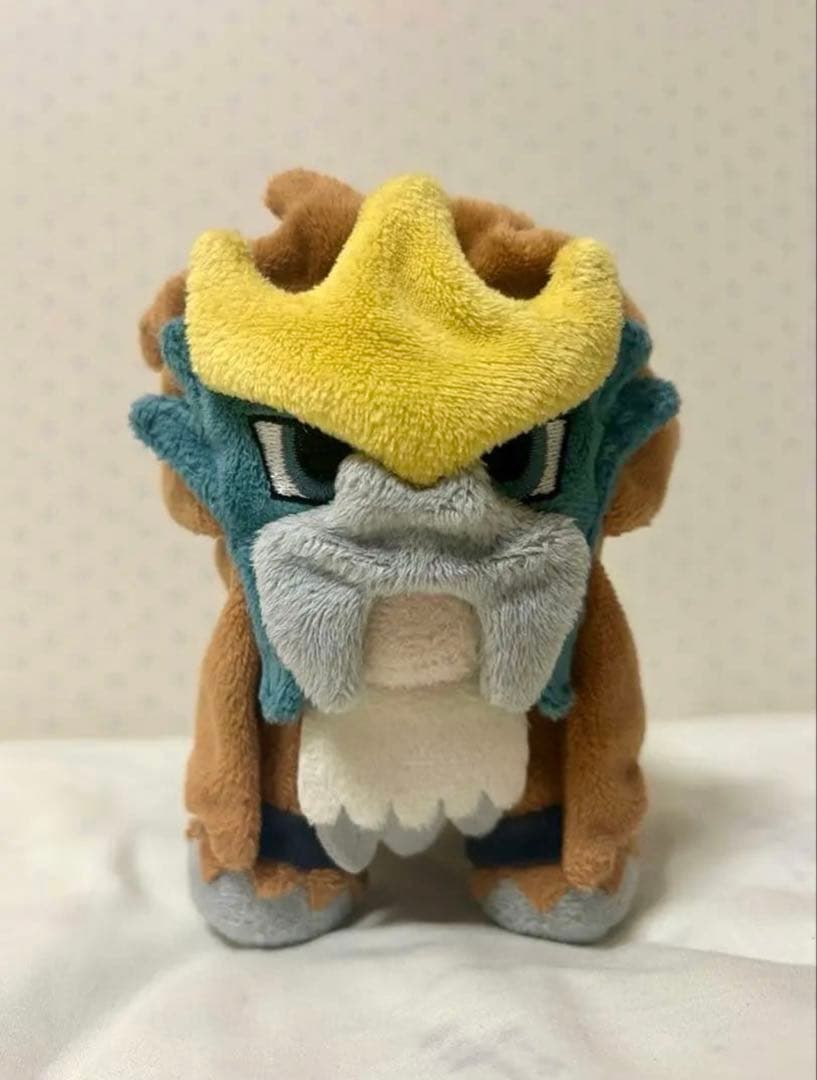 色違いエンテイ　ぬいぐるみ　ポケドール