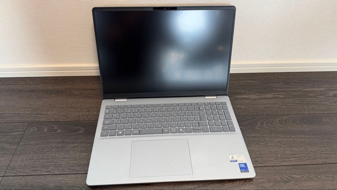 【ほぼ新品】Dell 16 Plus ノートPC 16インチ シルバー
