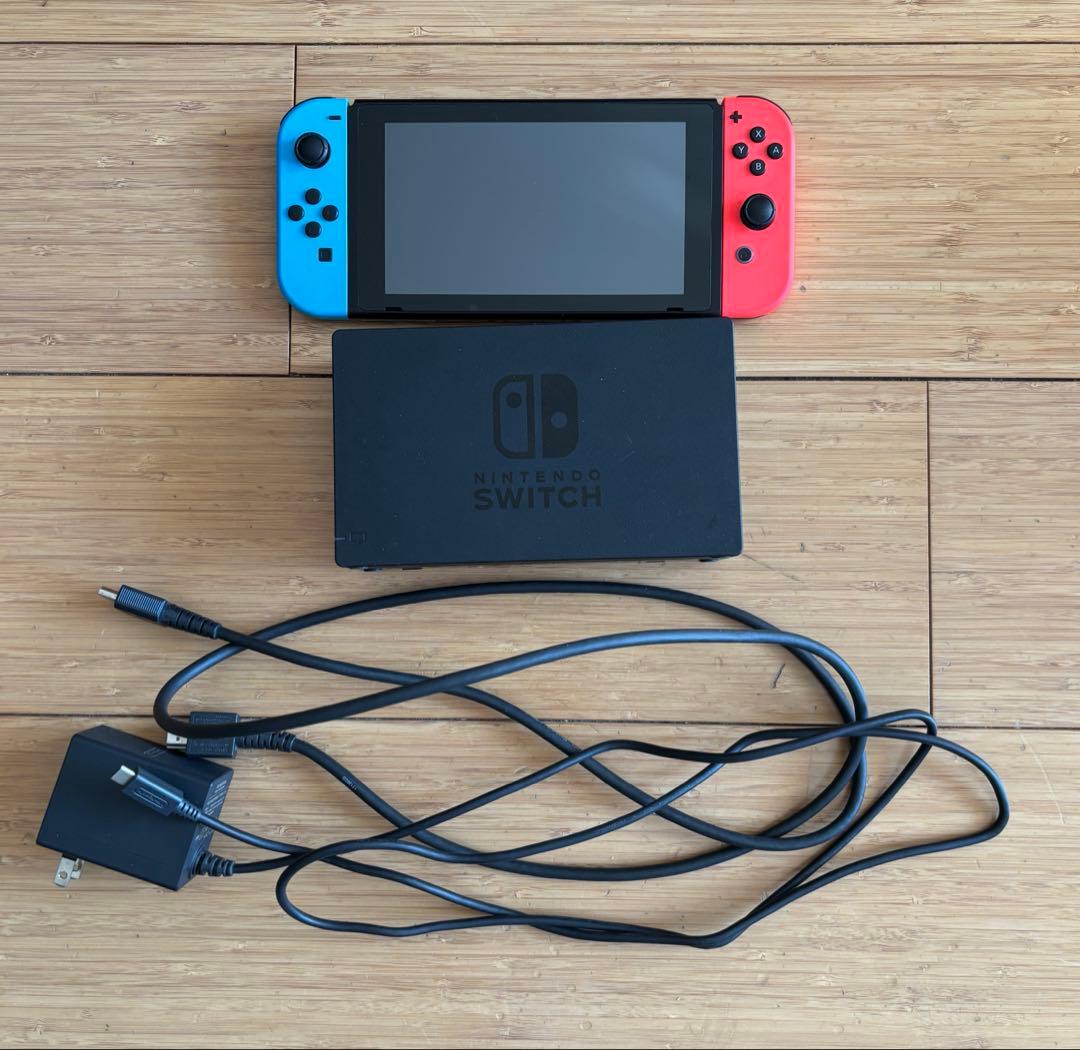 t*3様 Nintendo Switch 本体 青と赤 Joy-Con Amazon.co.jp: Nintendo Switch 本体 (ニンテンドースイッチ) Joy-Con