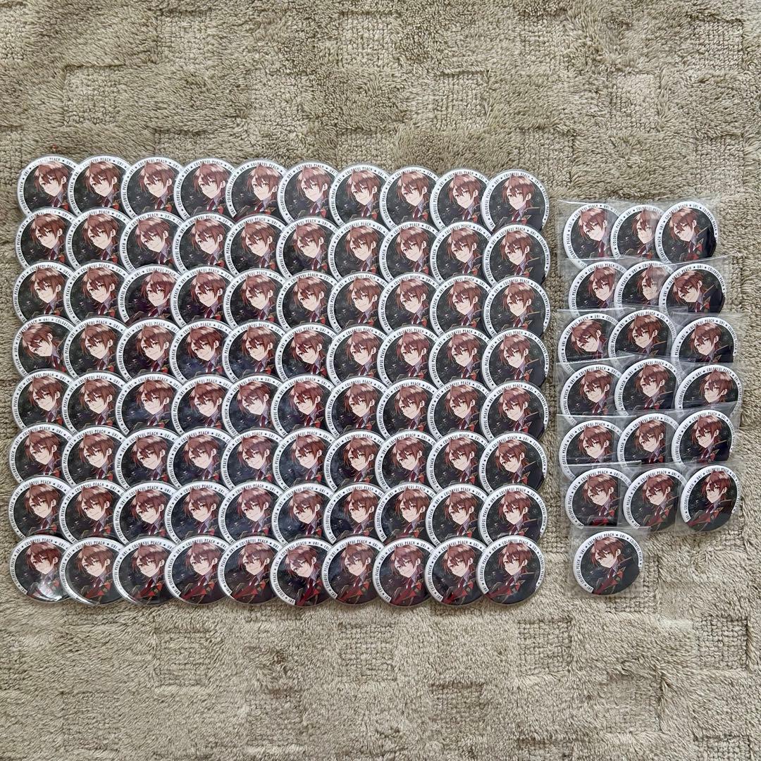 カラフルピーチ　うり　缶バッジ