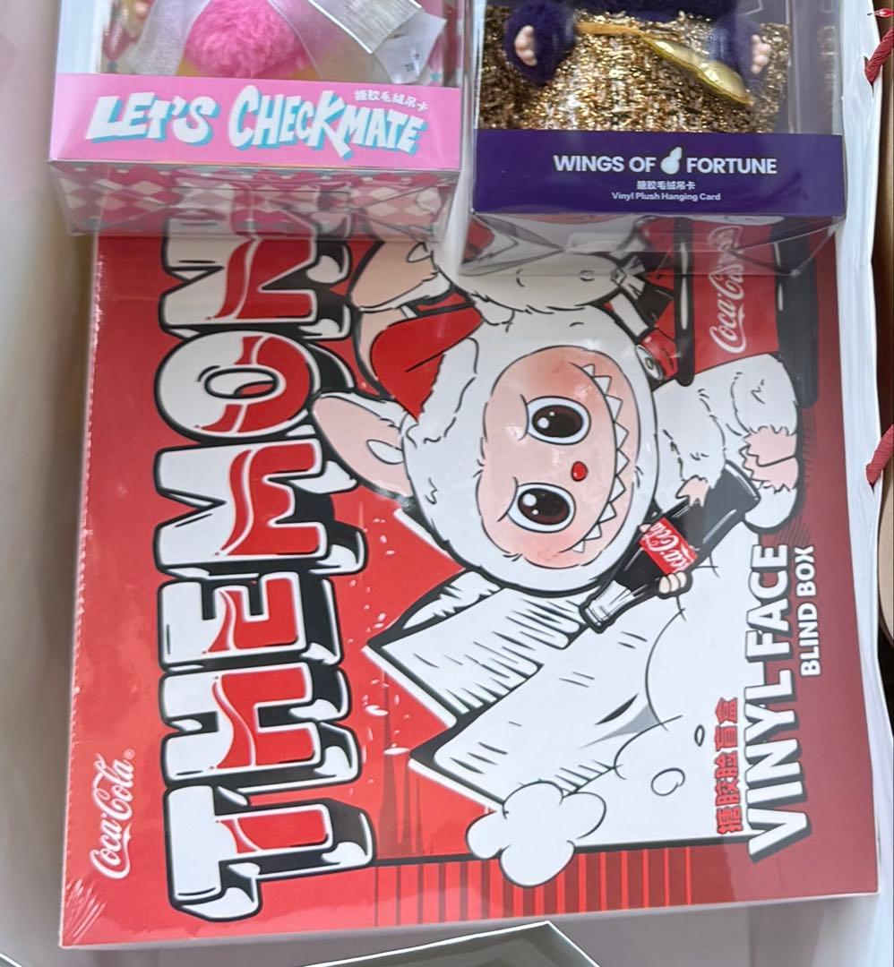 Coca-Cola THE MONSTERS VINYL FACE - メルカリ