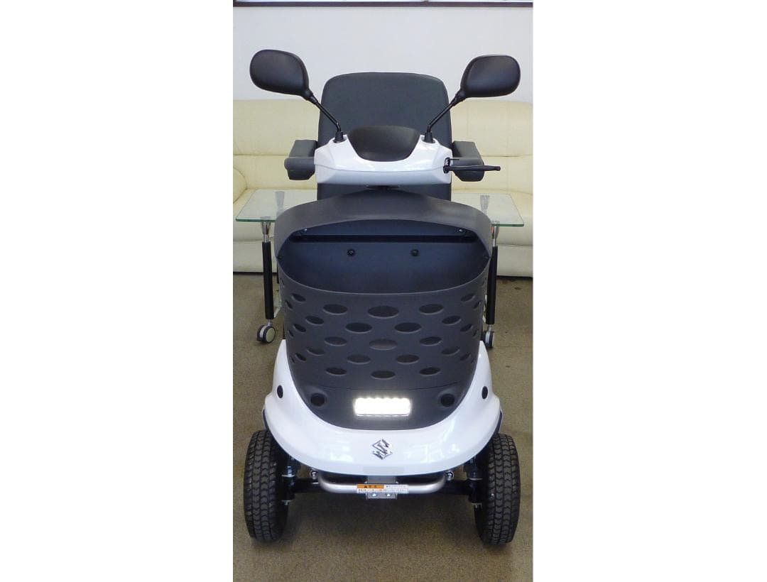 ほぼ全国送込♪ セニアカーET4DB現行2024年製電動四輪車いすシニアカー