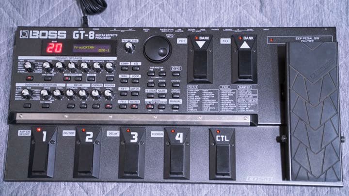 BOSS GT-8 マルチエフェクター
