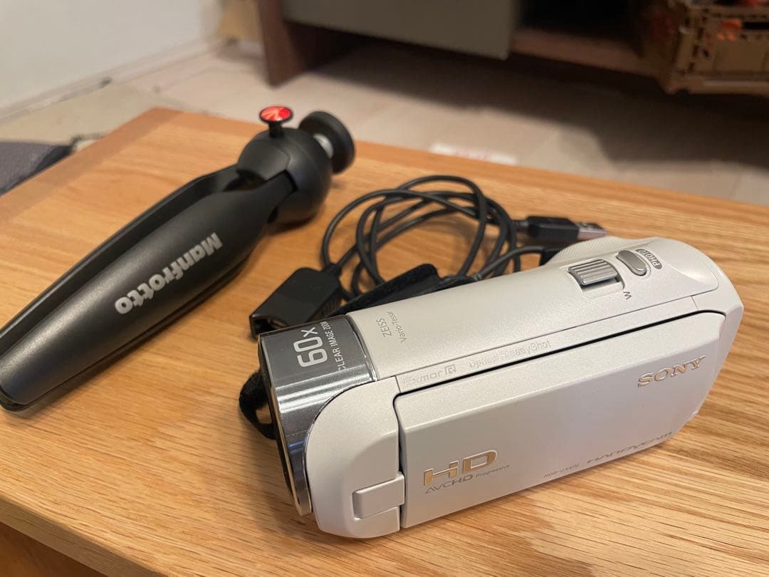 SONY HDR-CX405 HDビデオカメラ　スタンド付き