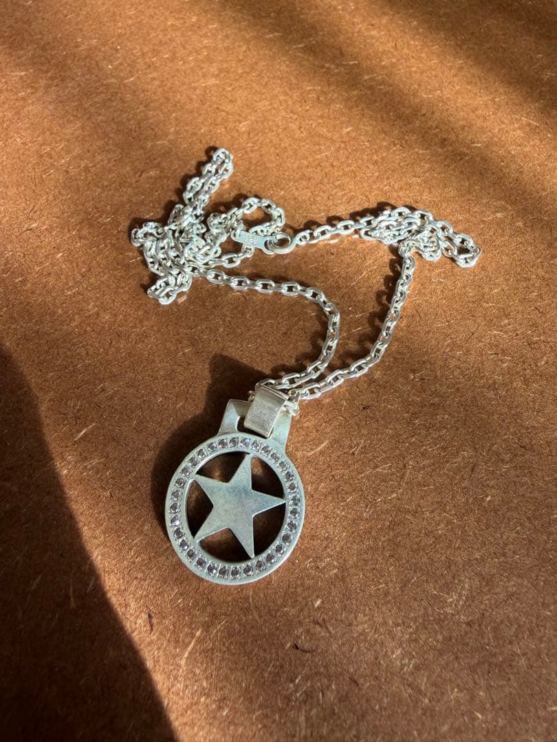 レッドリーチュエ　スターネックレス　シルバー