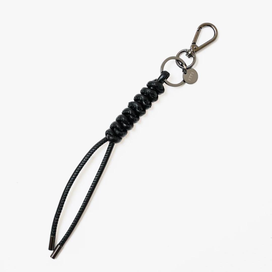 新品未使用　iTTi キーリング　本革　キーホルダー　チャーム