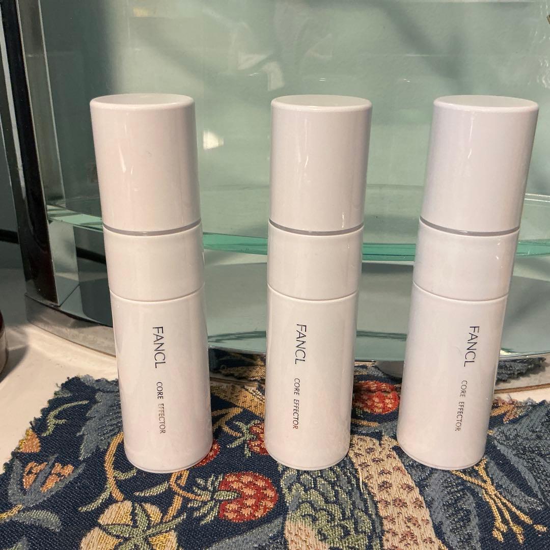 ファンケル　コアエフェクター( 4015円)です。3本です