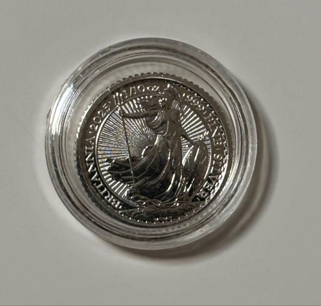 証明書つき イギリス 2025 ブリタニア 1/10オンス 銀貨 純銀 - メルカリ