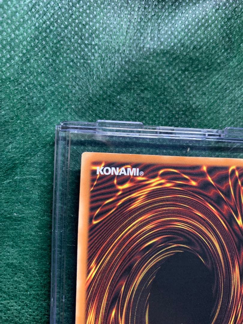 遊戯王】希少 海外版 トライホーンドラゴン シクレア仕様 - メルカリ