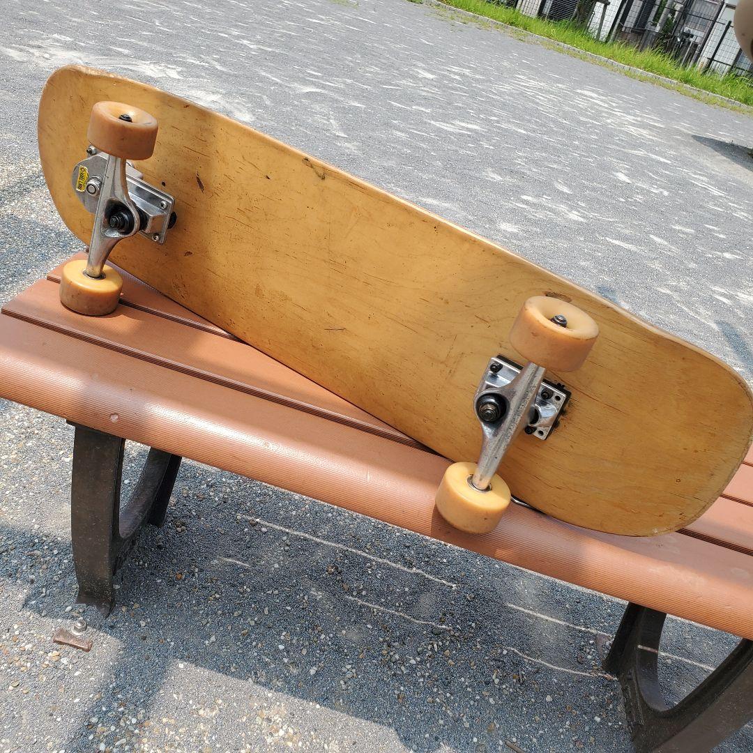 DEUX NEE 中古 Carverタイプトラック搭載 サーフスケートボード