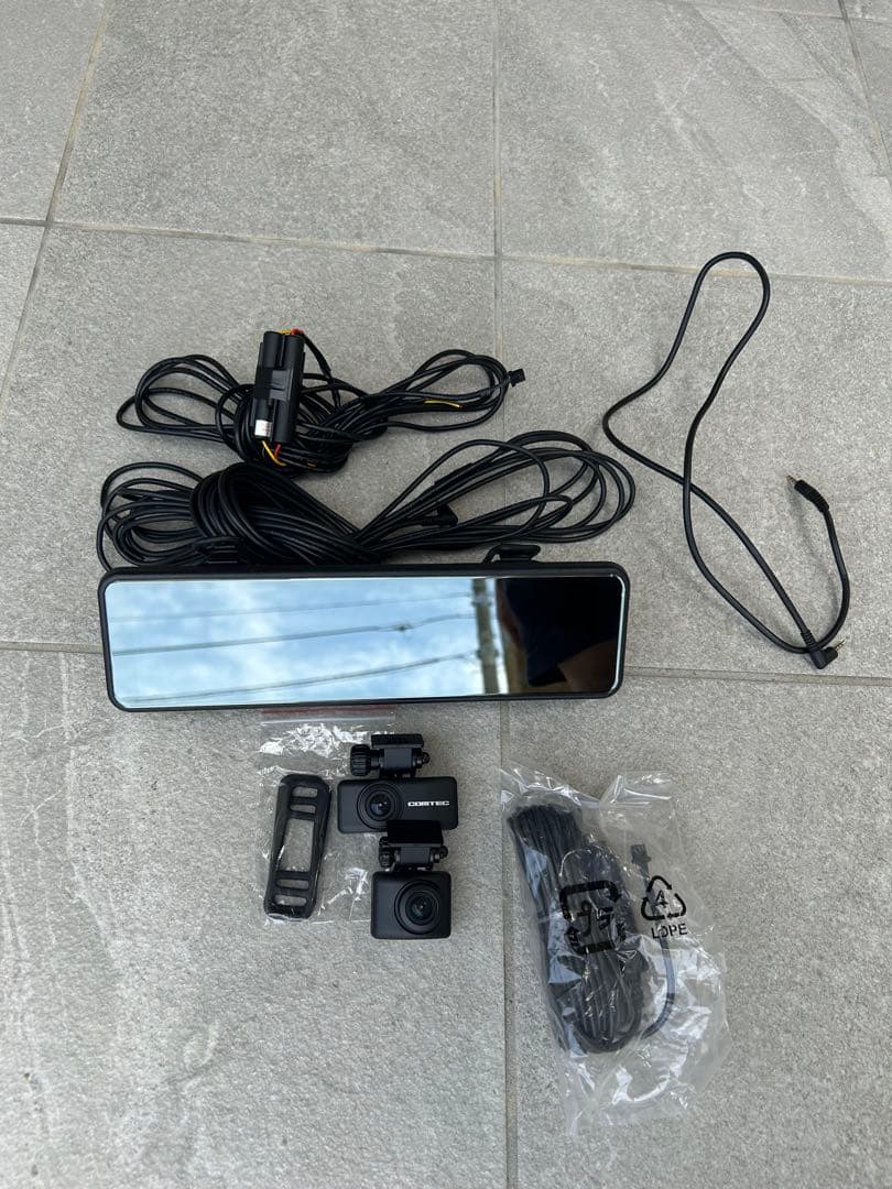 コムテック ZDR048 前後ドライブレコーダー