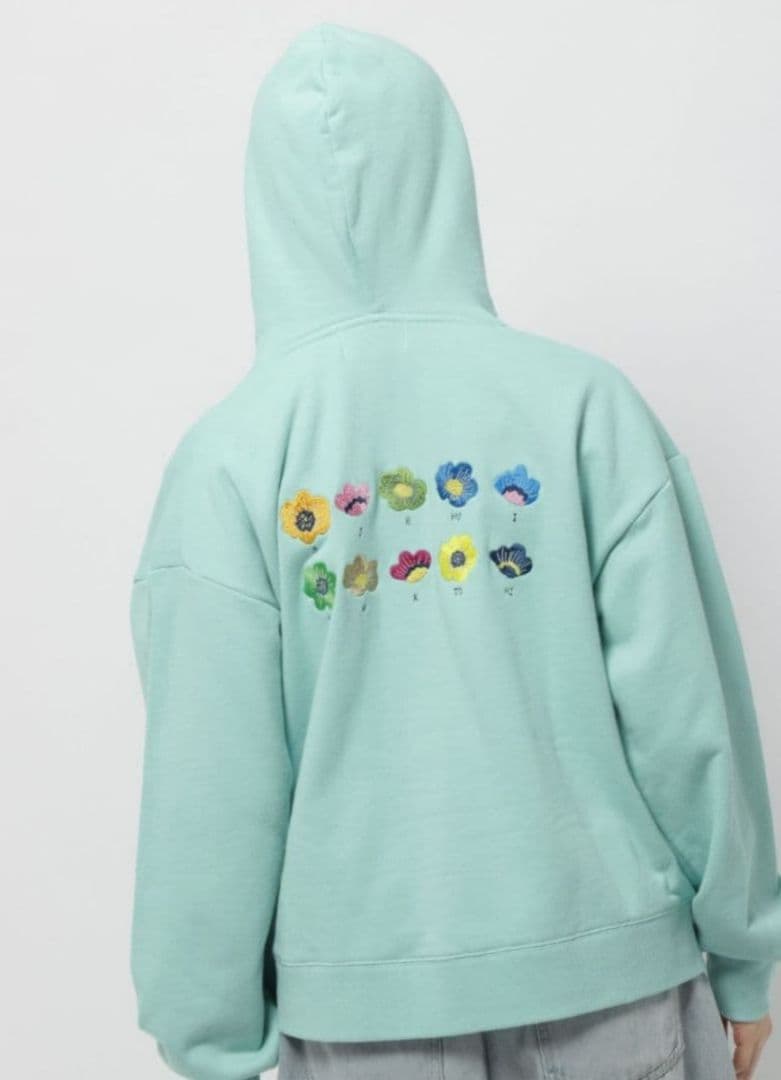 ニコアンド ボーイフレンド フラワープルオーバーフーディー M - メルカリ