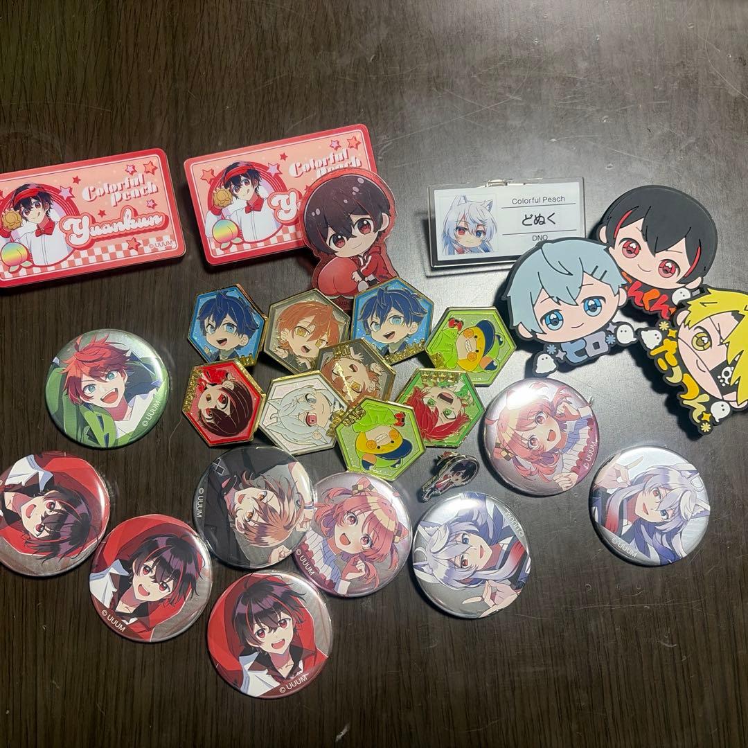 カラフルピーチ からぴち 缶バッジ まとめ売り - メルカリ