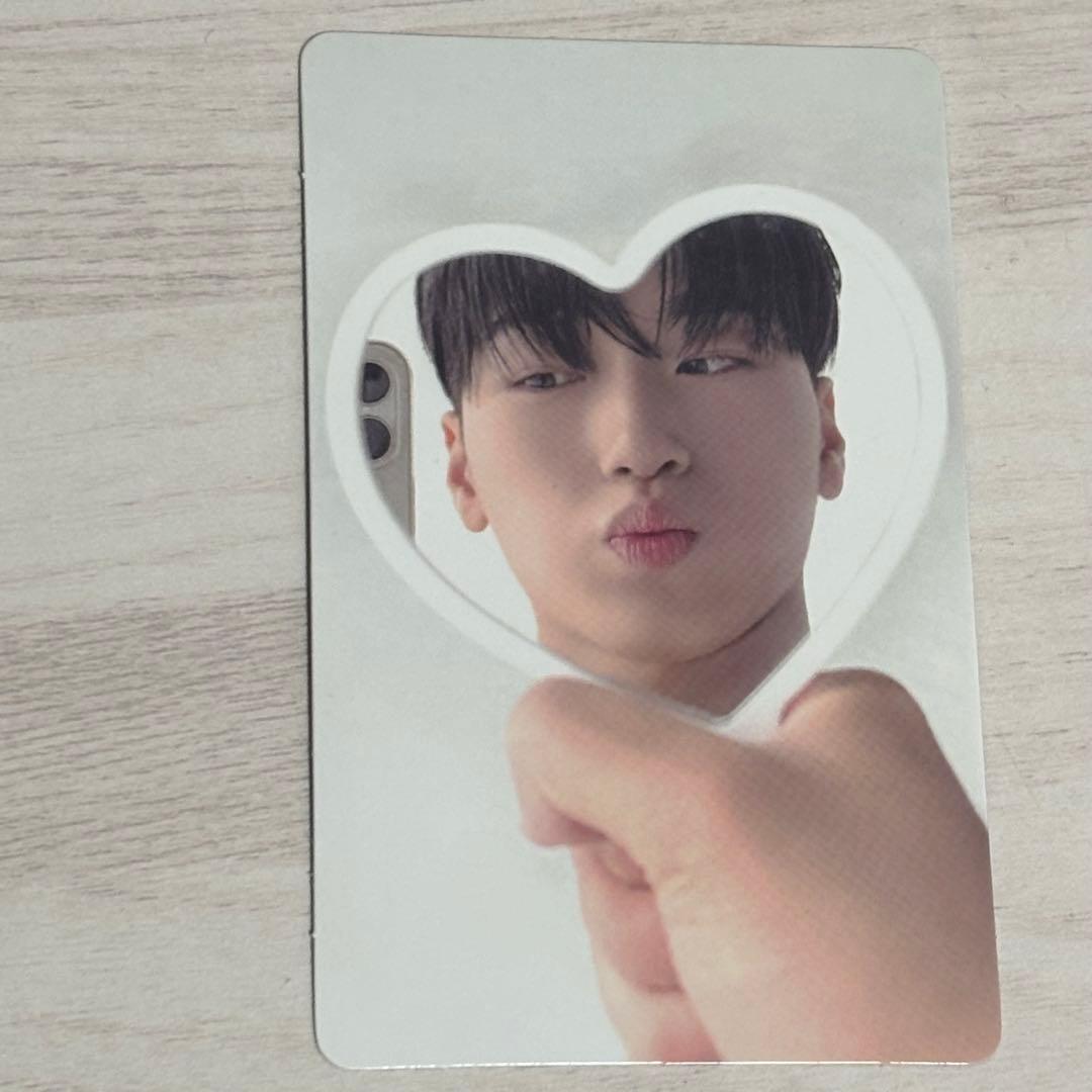 ATEEZ ソウル ランダムトレカ 鏡 サン - メルカリ