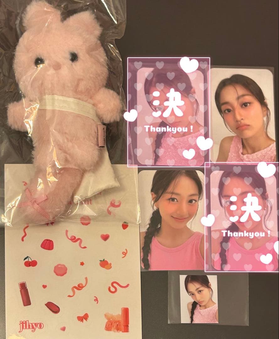 Milktouch ミルクタッチ　ジヒョ　トレカ　ステッカー　うさぎキーリング ミルクタッチうさぎキーホルダー 非売品の通販 by ドナルド's shop｜ラクマ