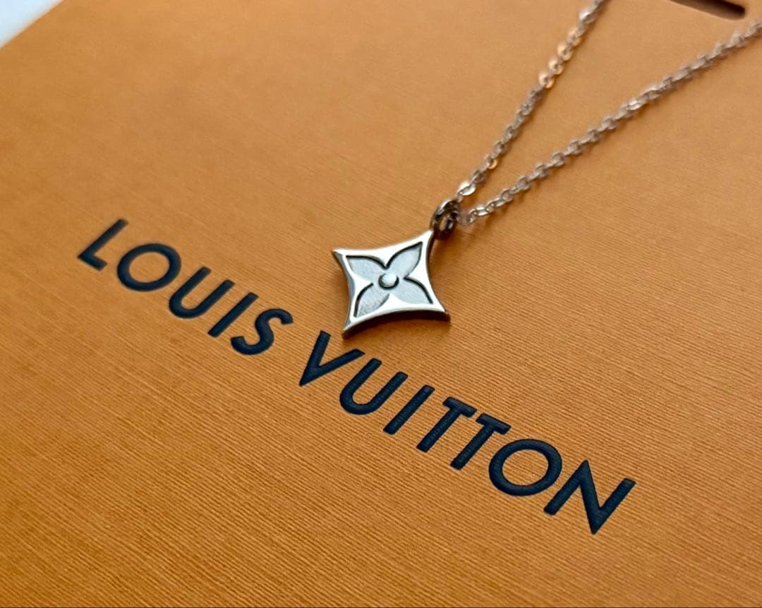 極美品✨ louis vuitton ネックレス モノグラム柄 ♦︎ 付属品込み