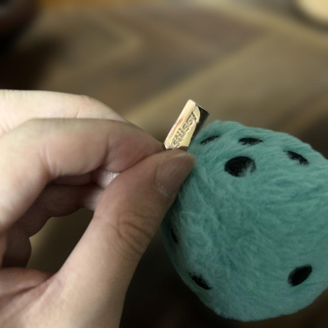 STUSSY FUZZY DICE KEYCHAIN キーホルダー ブルー - メルカリ