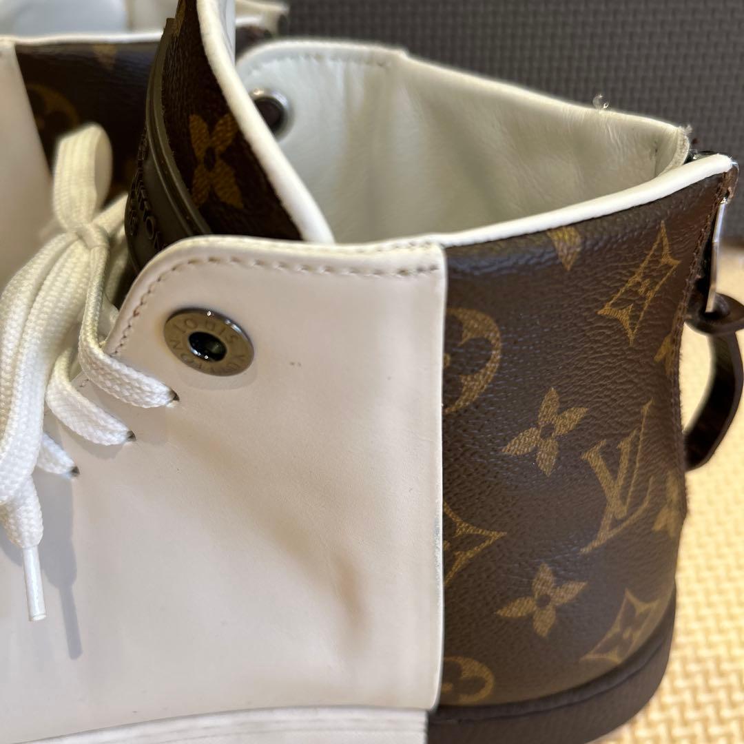 Louis Vuitton ホワイト ハイカットスニーカー