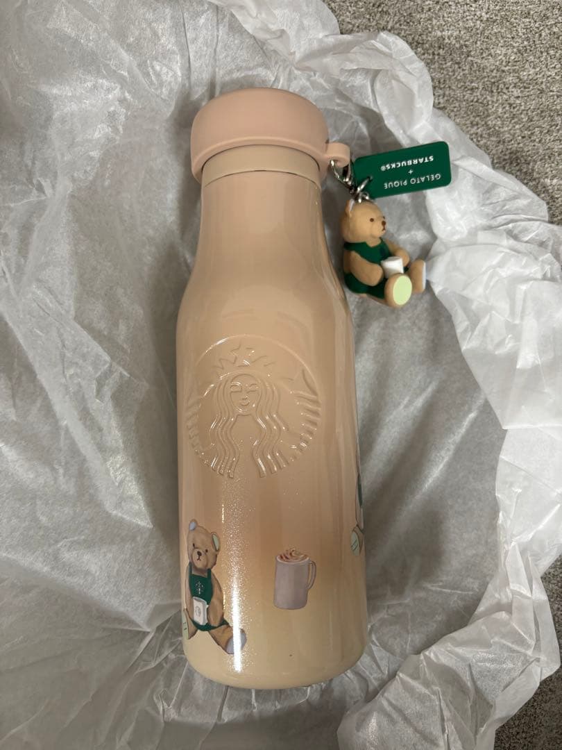 Starbucks gelatopiqueステンレスボトル【モカベージュ】新品 Starbucks - 【特価】スタバ gelato pique ベアチャーム付きステンレス