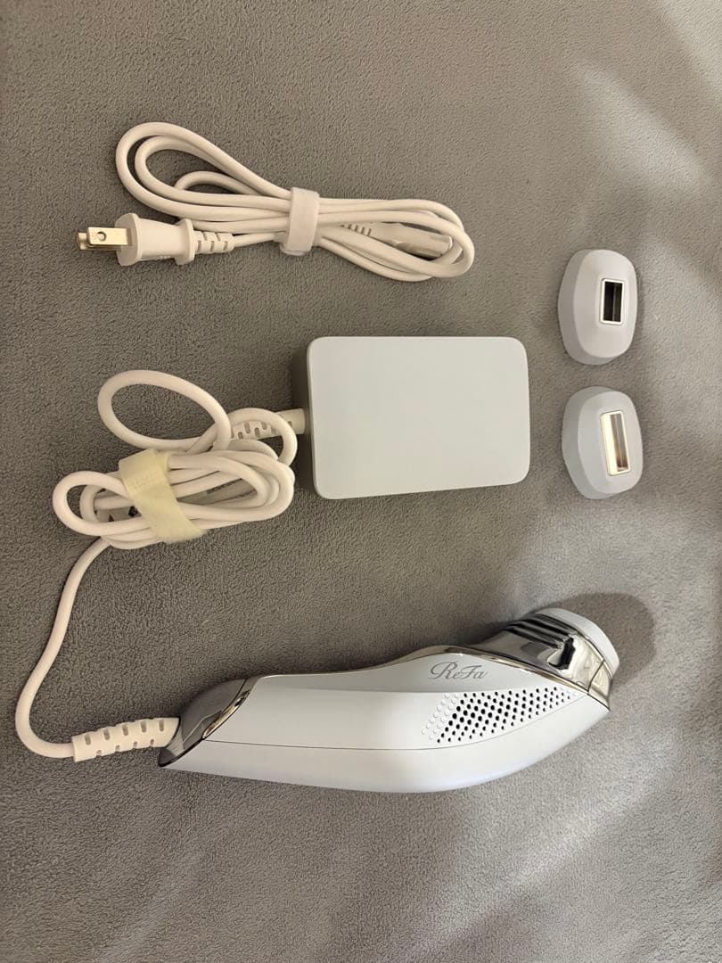 [ニャー]ReFa 脱毛器 本体と付属品　RE-BD 冷却機能付き ReFa（リファ） 【冷却＋ハイパワー速攻ケア】最新モデル 冷却機能付き