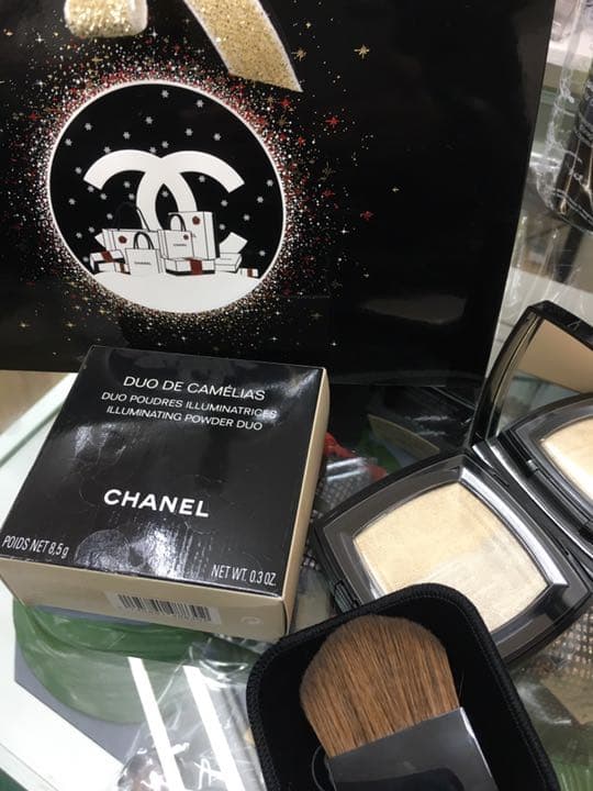 CHANEL ハイライト