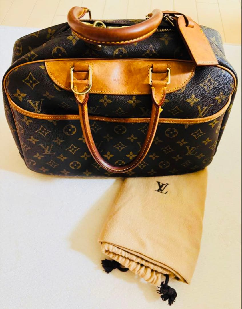 Louis Vuitton ドーヴィル　保存袋あり