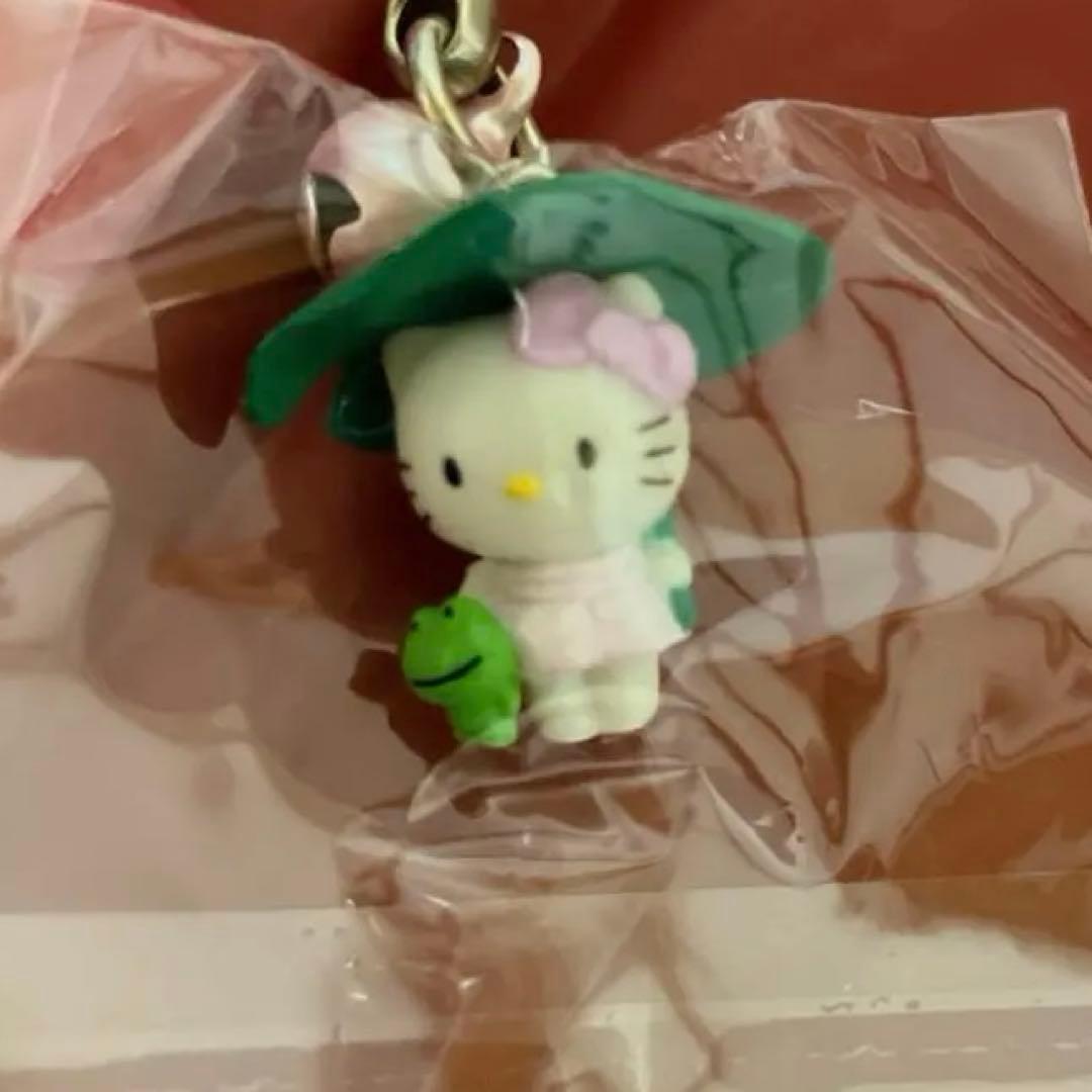 サンリオ　ハローキティ　ご当地キティ　キティ根付け　葉っぱの傘　蓮　梅雨　かえる サンリオ ハローキティ ご当地キティ キティ根付け 葉っぱの傘 蓮 梅雨