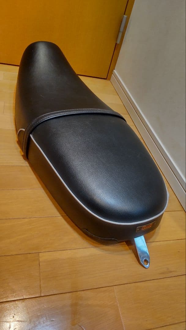 スポーツスター用　ダブルシート　KandH ケーアンドエイチ