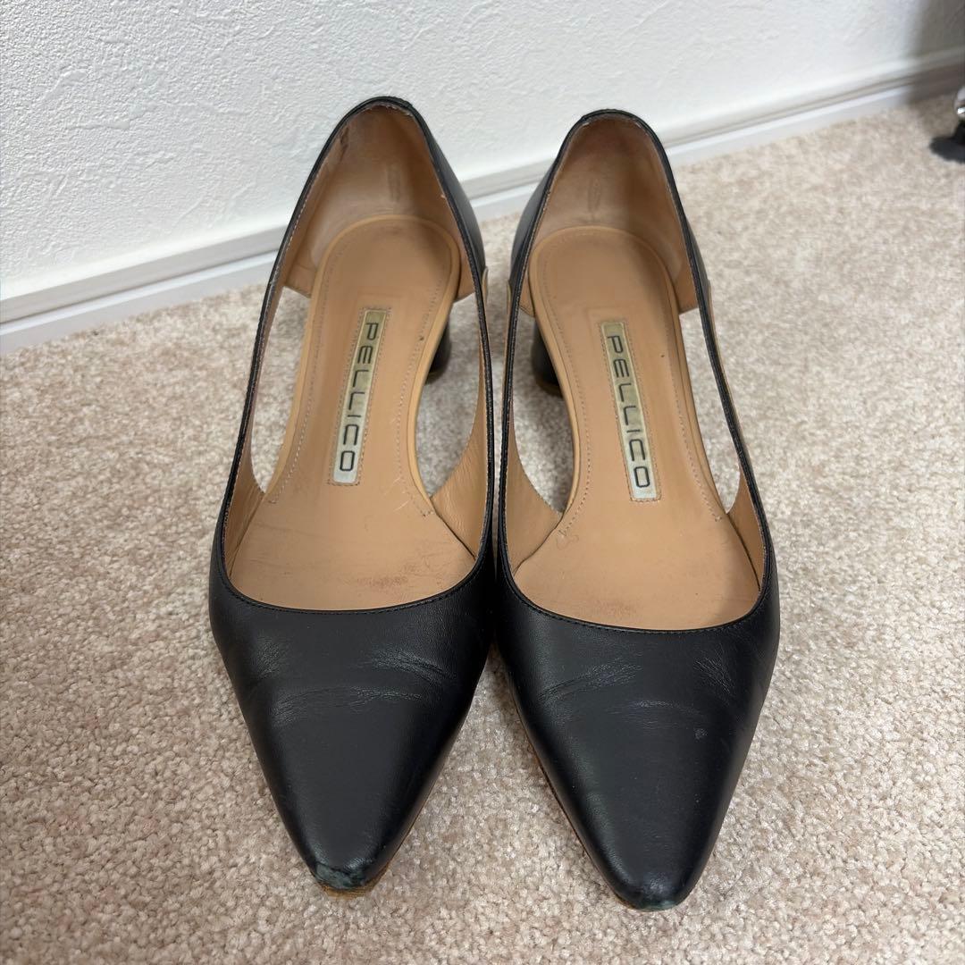 PELLICO ブラック ポインテッドトゥ パンプス - メルカリ