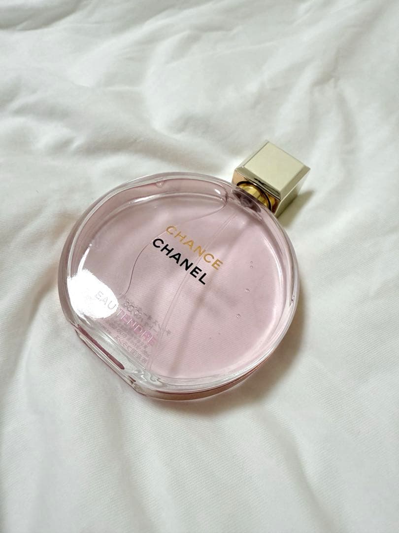 チャンスシャネル　ピンク香水