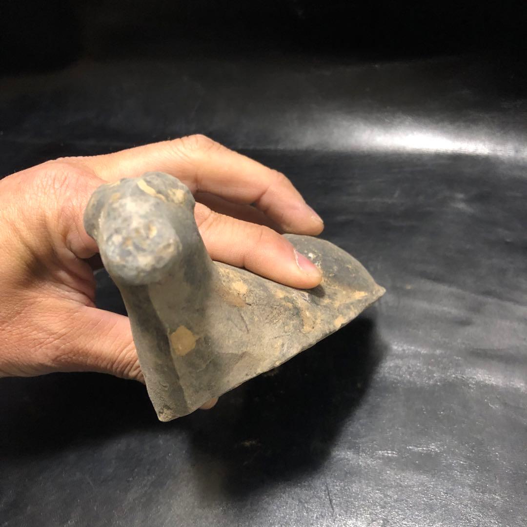 蔵から中国古銭と一緒の箱から出てきた 5体の内の1体 水牛うし中国古