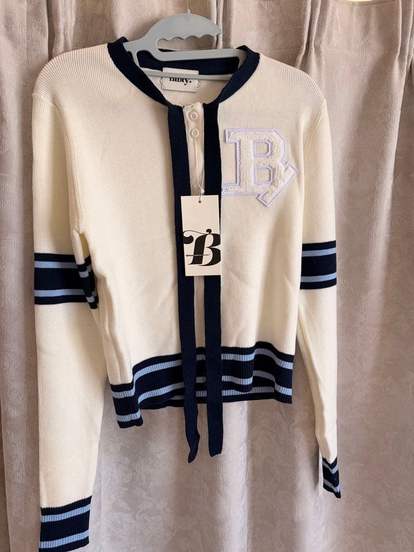 Bibiy B. CLUB TIE CARDIGAN カーディガン ホワイト - メルカリ