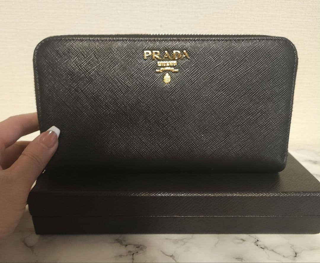 PRADA✨RFID✨ICチップサフィアーノマルチカラー ジップアラウンド長