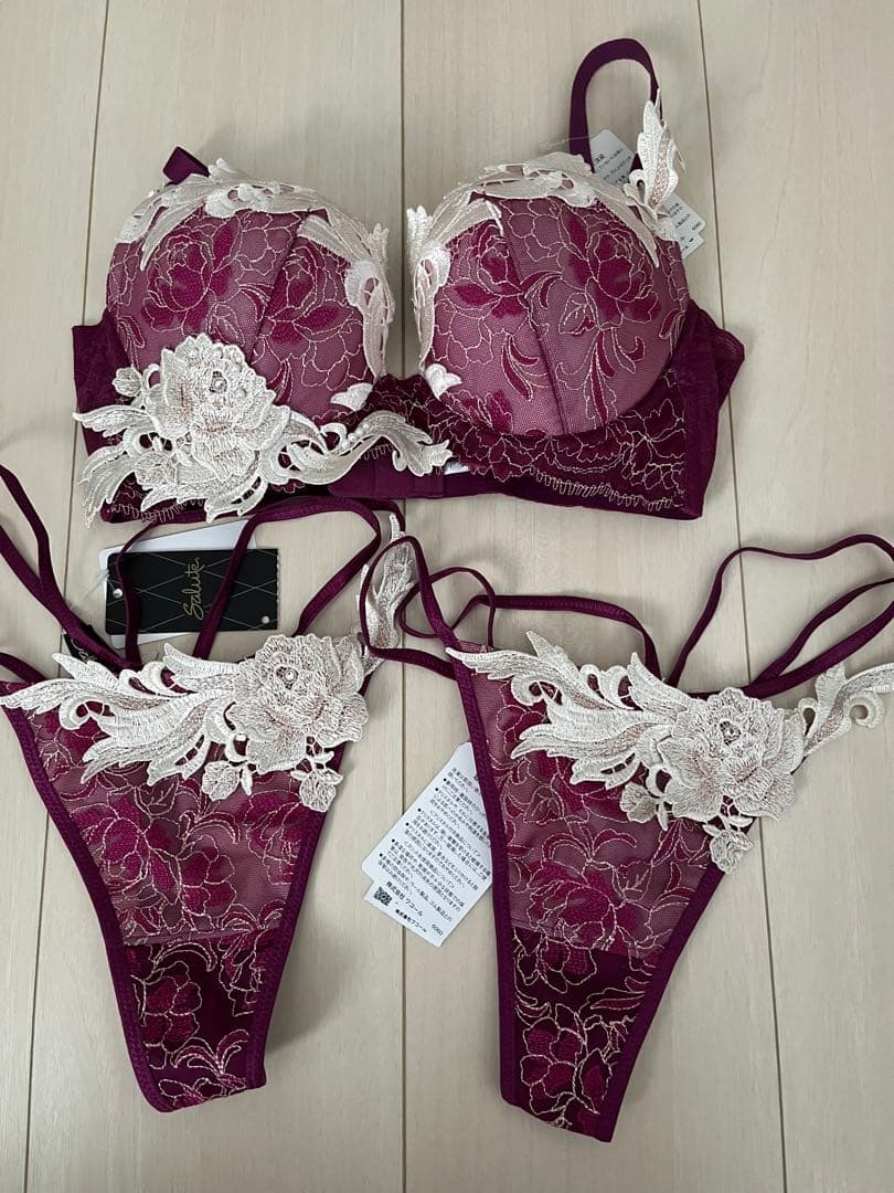 【新品未使用】サルート94グループブラショーツセット E65 M