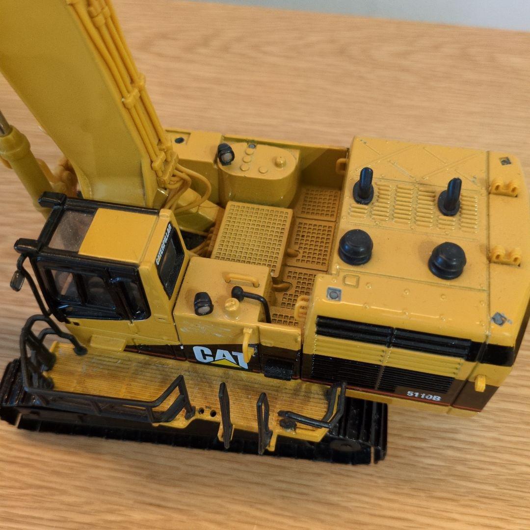 キャタピラー5110B バックホー 重機ミニチュア 模型 - メルカリ