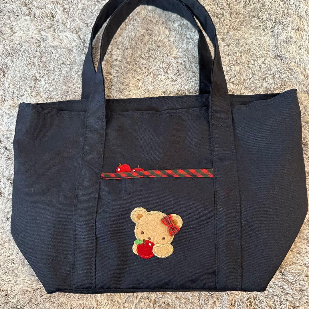 ファミリア トートバッグ くまちゃん 撥水加工 familiar 手提げ - メルカリ