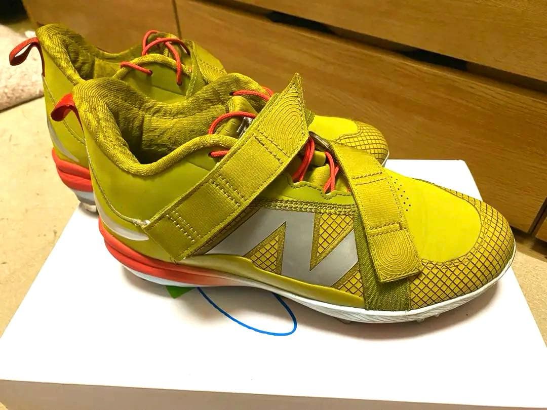 【日本未発売】美品リンドーアモデル/ニューバランス/野球スパイク【激レア】