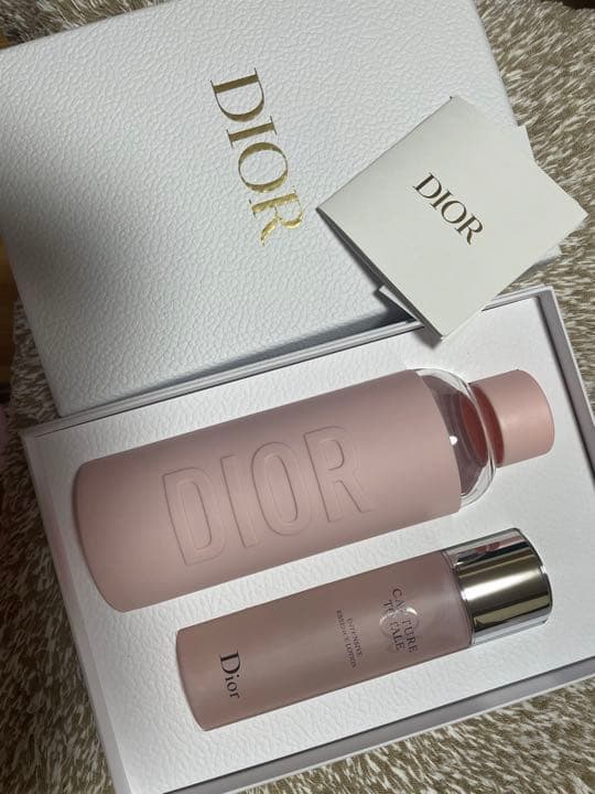 正規Dior カプチュール トータル インシティブ エッセンス 非売品