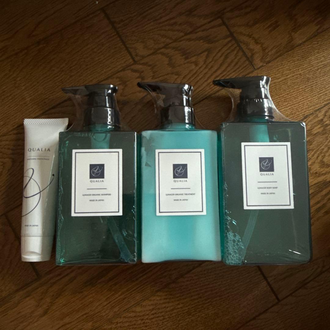 【新品未使用】オーガニック シャンプー＋トリートメント、ボディーソープ、歯磨き粉