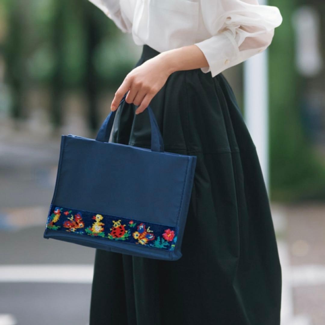 新品 フェイラー ハイジ スクエアミニバッグ 学校フェイラー ネイビー