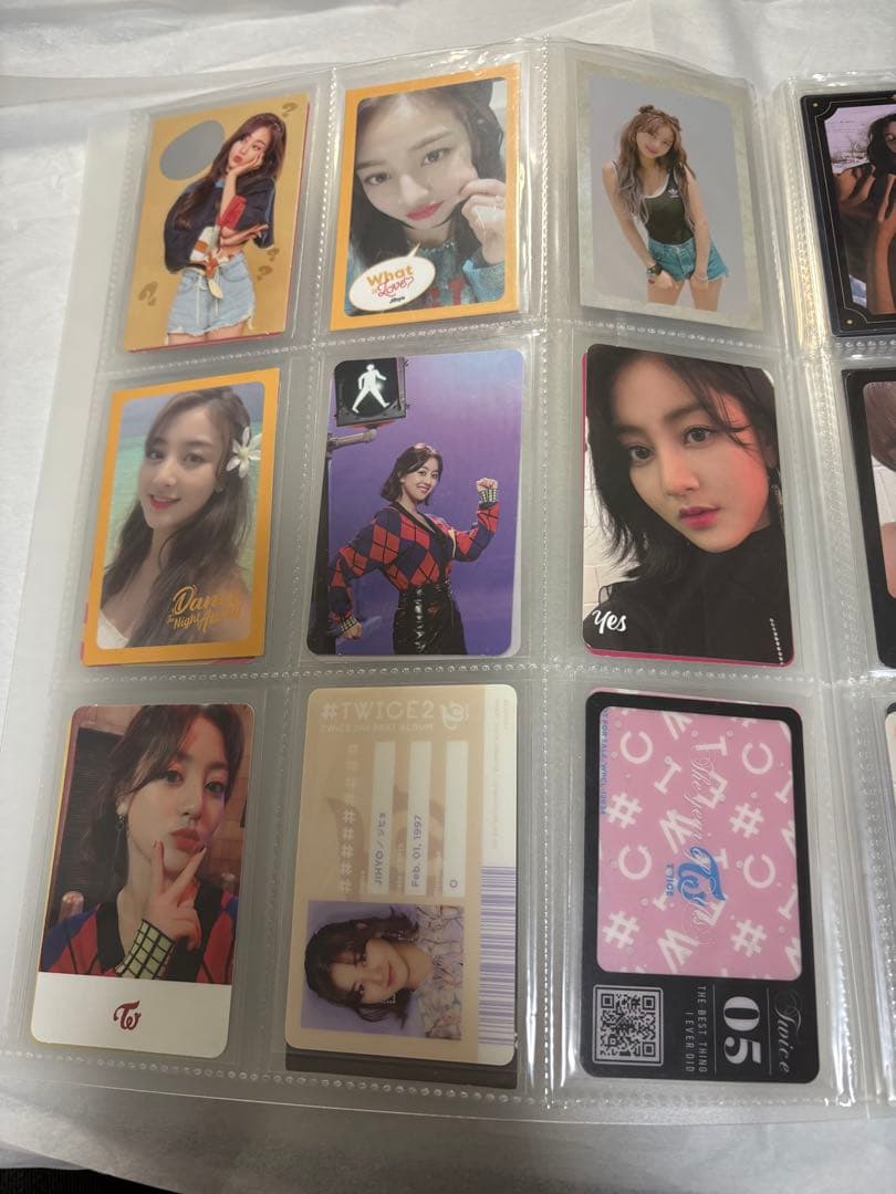 TWICE ジヒョ トレカ まとめ売り - メルカリ