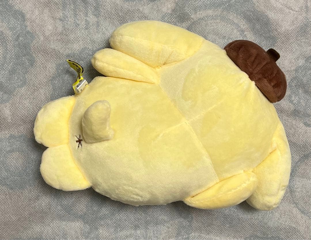 レア】ポムポムプリン ぐーたらぬいぐるみ - メルカリ