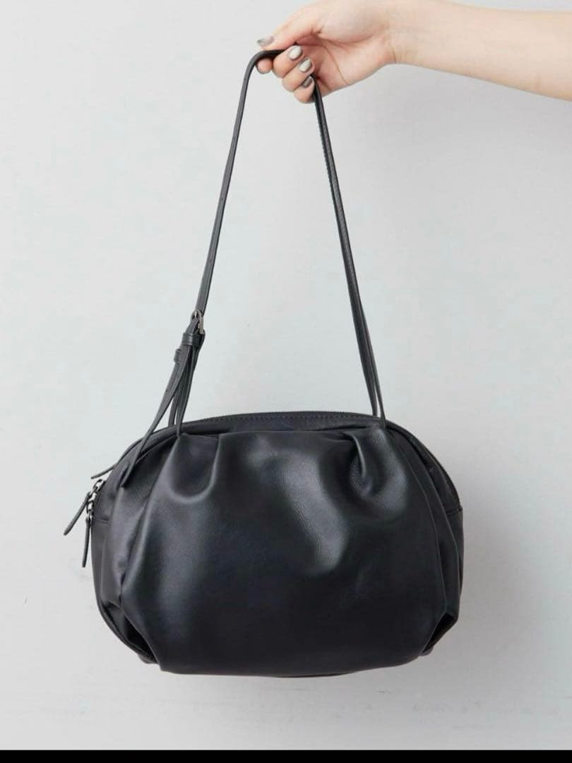 ear PAPILLONNER コロンボストンバッグ ブラック