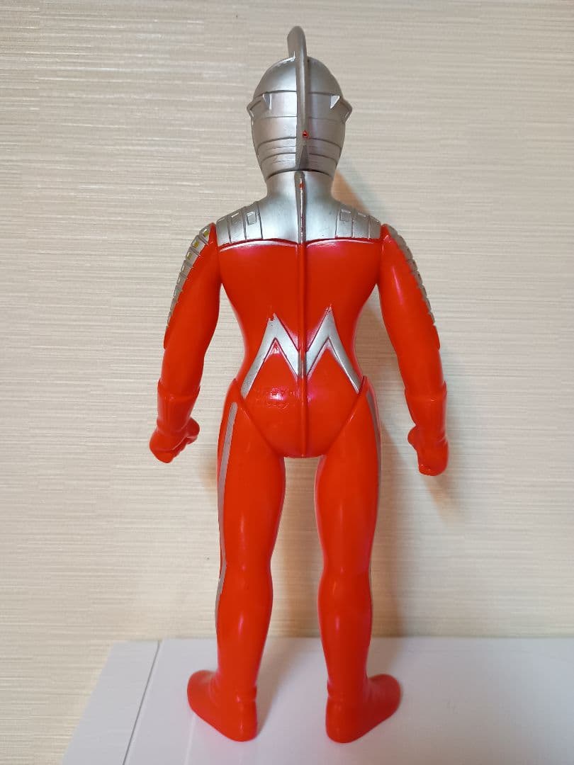 バンダイ ウルトラセブン 1988 ビッグソフビ 31cm - メルカリ